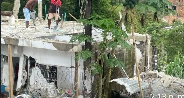 Ya terminamos de demoler el segundo piso